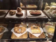 -星巴克臻选(华堂·新辰汇店)