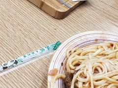 -歹歹的加个面过油肉拌面