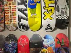 -聚点滑板SPOT SKATE(常熟路店)