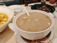 -港丽餐厅(高德置地店)
