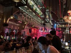 -FOUR PLAY BAR