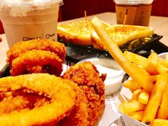 -The Habit Burger Grill 哈比特汉堡(爱琴海店)