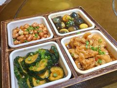 -东口码头·烧鸽子·鱼头泡饼·地方菜(金鹰悦城店)
