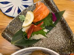 三文鱼刺身-桃太郎创作料理(大坪店)