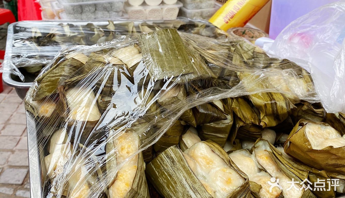 正果云吞、虾堆、粽子、腊味饭、濑粉、蛋散、咸水角、糍粑…