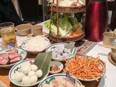 -刘姐啤酒鱼民族演艺餐厅(西街总店)
