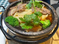 热石锅小牛排骨汤面-Moka Bros 摩卡站(西单大悦城店)