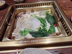 -东巴人鱼豆花火锅(幸福街店)
