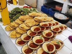 特色干碟-石灰市老火锅(北滨路店)