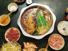 -岗上渣渣老火锅(两路口店)