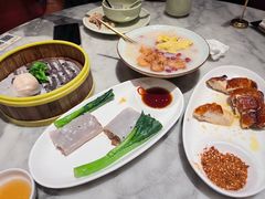 -蝴蝶里·粤菜·点心(滨江龙湖店)