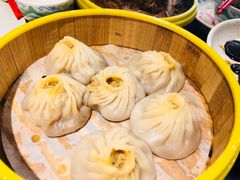 蟹粉小笼包-老头儿油爆虾·知味杭州(爱琴海购物中心)