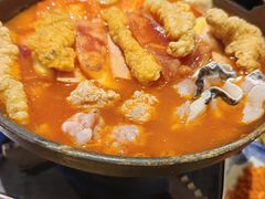 -包整·丝娃娃(一览甲秀楼风景店)