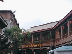 -爱伲PLUS·牛肉海鲜自助火锅(融创店)