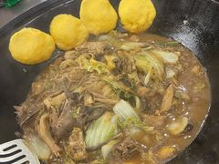 -粘豆包柴火铁锅炖