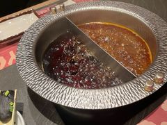 -牛YO寿喜烧·铁板烧和牛火锅自助(市府恒隆店)