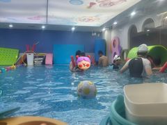 -龙格亲子游泳·水育早教运动中心(龙湾天街店)