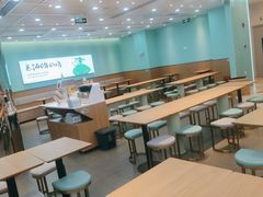 大堂-老乡鸡(西岸凤巢店)