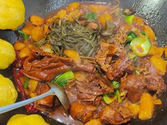 -雪乡人家东北菜·铁锅炖一切(高斯路店)