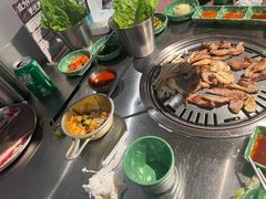 -欧巴炭烤肉오빠숯불구이(南京东路店)