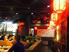 大堂-咱屯子铁锅炖直营店(保利店)