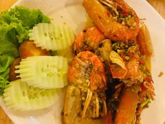 -J Daeng Seafood