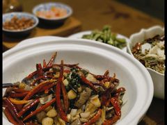 -肆海小川菜酒馆Wine Bistro (青年路店)