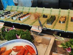 -宝利来国际大酒店-凤凰阁旋转餐厅