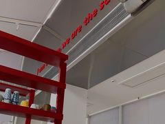 -UNI UNI(环亚凯瑟琳店)