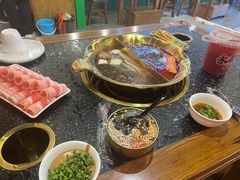 -永發發串串火锅馆·烧烤·大排档(传媒大学店)