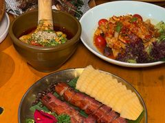 -老滇山寨•云南特色菜•地方菜•民族风情歌舞表演(金碧店)