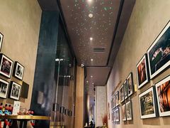 -wineapp葡萄酒餐吧(外滩金融中心店)
