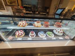 -花花卷卷·鲜食蛋糕(静安久光百货店)