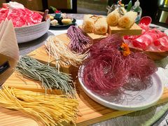 手擀四色面-ONE FULL 古董港式海鲜火锅