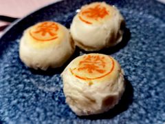 鲜肉酥饼-荣轩(新荣记环球金融中心店)