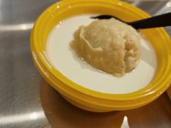 双拼双皮奶-满记甜品(巴黎春天宝山店)