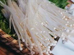 金针菇-湊湊火锅·茶憩(杭州湖滨银泰in77店)
