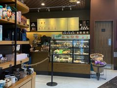 面包甜点陈列柜-星巴克(广州东圃天银店)