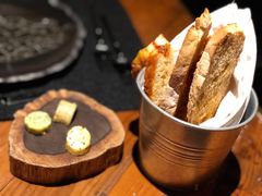 餐前包-AZUL by FUEL蓝色·法式酒馆(琶醍店)