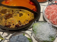-鹿鸣山草本茶香火锅(园西路店)