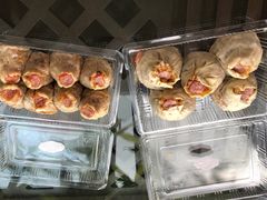 -白玉兰食品甜凤店(合生汇店)