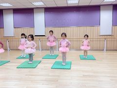 -小银星艺术团(河埒口校区)