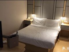 -全季酒店(上海金桥路地铁站店)
