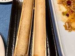 -香巴拉云南餐厅(华莱坞店)