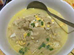 豆皮焖土鸡蛋-老街鱼嘴巴(坡子街老店)
