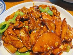 最爱地三鲜-95号酱骨·一块豆腐(展春园西路店)
