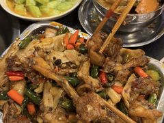 -鸿顺老铁锅美蛙鱼府(解放碑店)