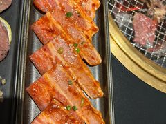 -山川小町·极番烧肉(新地假日广场店)