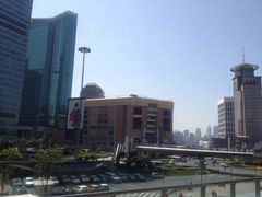 -陆家嘴空中步行连廊