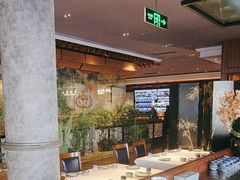 -八府香鸭·啫啫煲(华山路店)